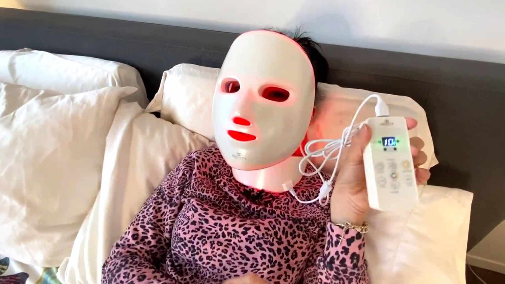 How To Use Led Face Mask