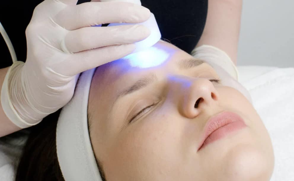 Red vs Blue Light Therapy